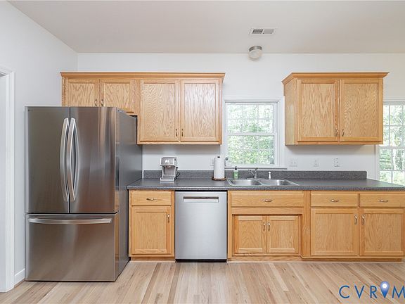 4th image of 15618 Rowlett Rd