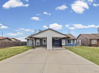 24 Eastgate Dr, Granite City, IL 62040