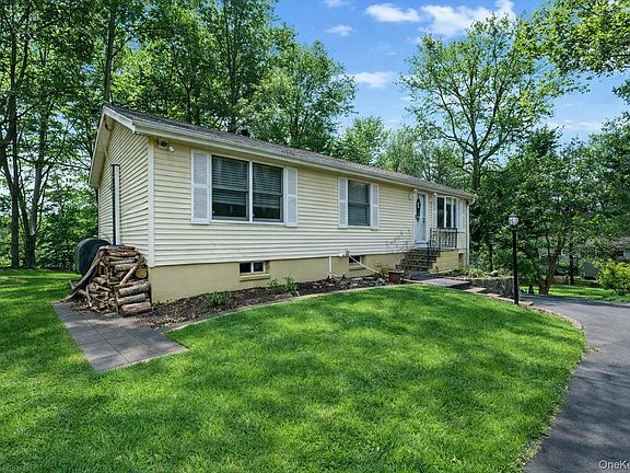 3rd image of 110 Laurel Hill Road