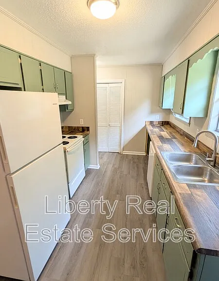 631 Fleming Rd — Photo 4