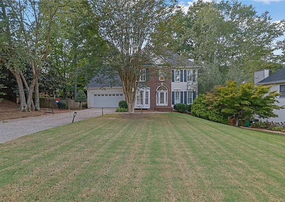 235 Ashebourne Trl