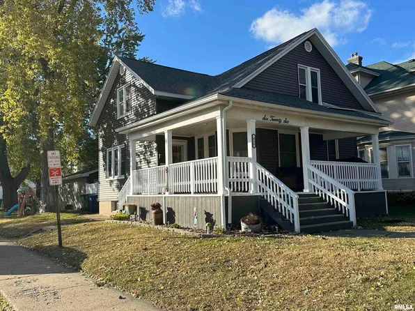 626 Argyle Ct, Clinton, IA 52732