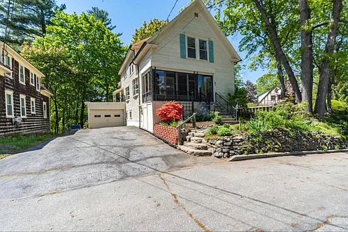 85 Western Prom Photo 1 85 Western Prom Photo 1