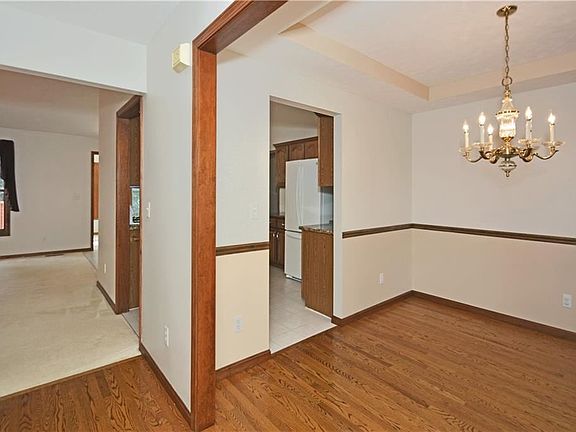 4th image of 34516 Summer Hill Dr