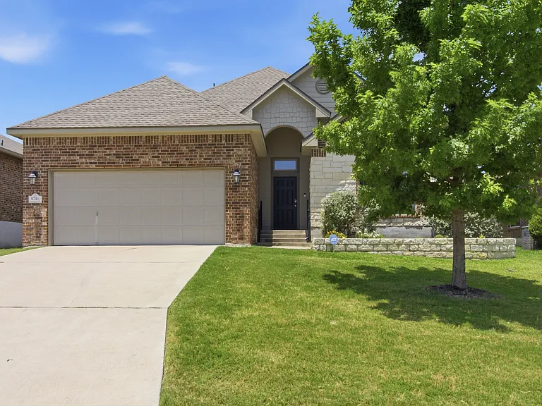 5716 Blackstone Dr — Photo 1