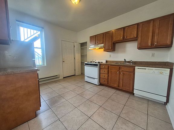 2nd image of 3217-3223 Brereton St #2