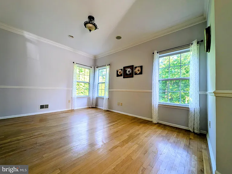20 Cambridge Ct — Photo 11