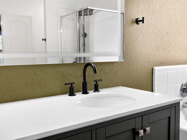 18211 Doral Rock Ct — Photo 35