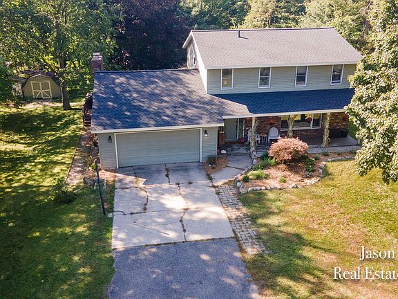 5th image of 10861 68th Ave