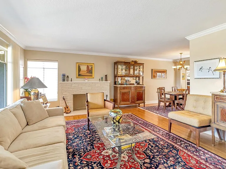 1701 Hillman Ave — Photo 2