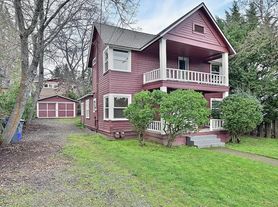 423 Morton St, Ashland, OR