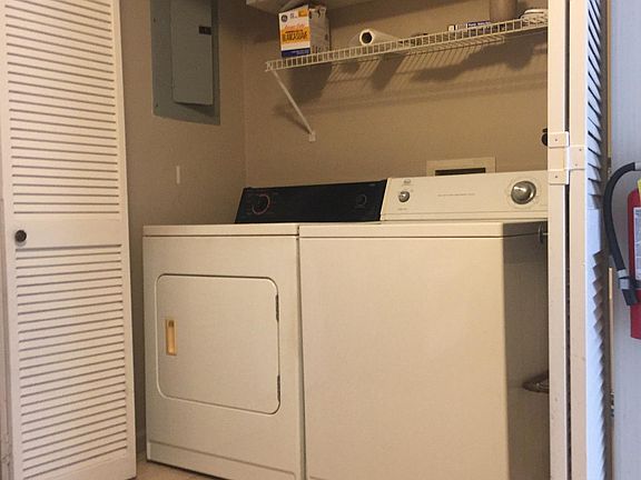3rd image of 140 Lanier Dr #179