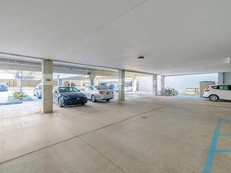 River Rock Apartments — Photo 15
