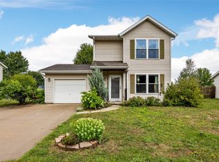 30 Hawthorne Pl, North Liberty, IA 52317