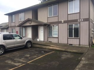 125 E Elmore St APT 2, Lebanon, OR 97355