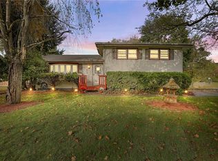 2 Apple Ln, Westbrookville, NY 12785