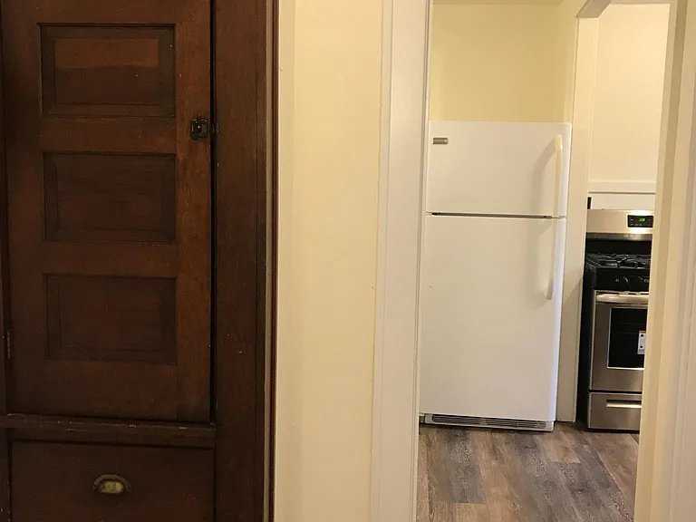 1174 Kenmore Ave #10 — Photo 11
