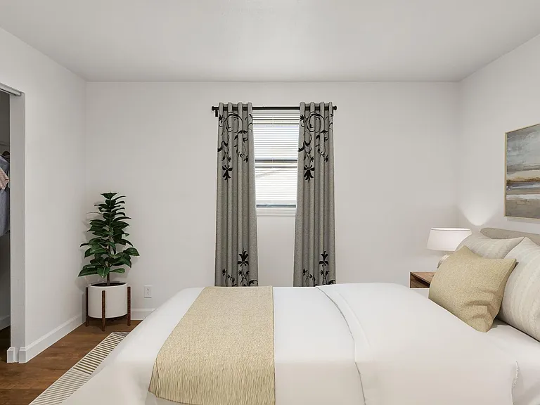 Green Door Apartments — Photo 86