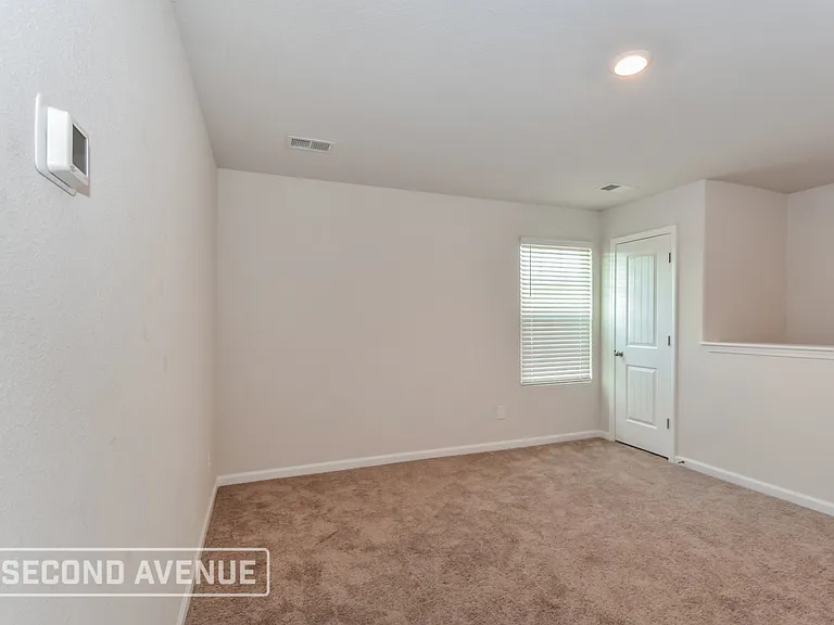 332 Sundew Rd — Photo 10