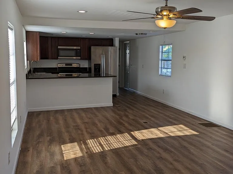 2521 Michigan Ave #K — Photo 3
