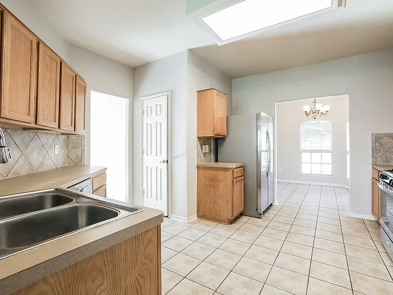 12315 English Brook Cir — Photo 8