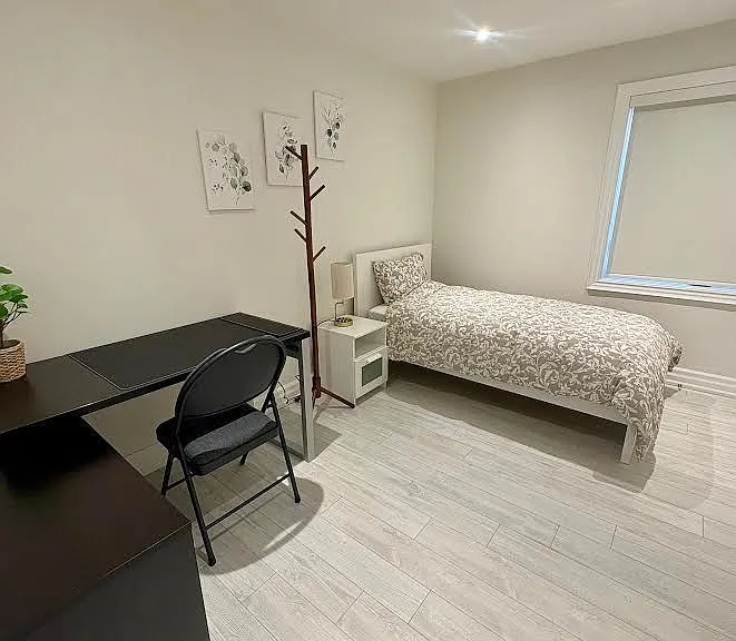 71 Centre Ave #MAIN FLOOR — Photo 18