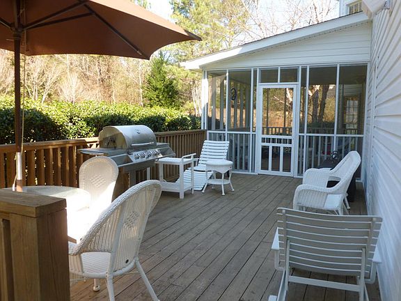 4th image of 2038 Bay Pointe Dr