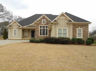 16 Stone Gate Dr, Cartersville, GA 30120