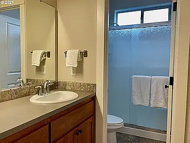 933 Pennington Ct — Photo 7
