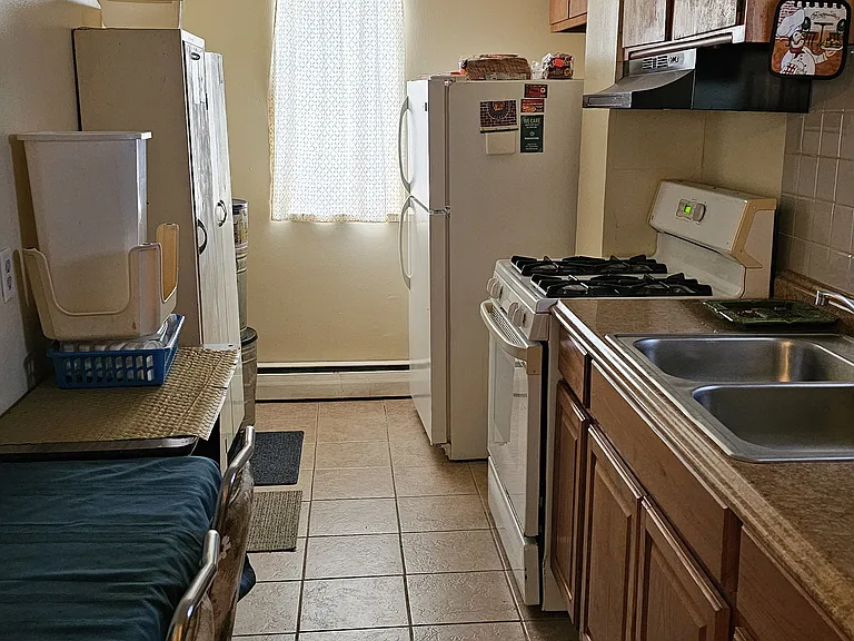 1287 E Delavan Ave #1 — Photo 5