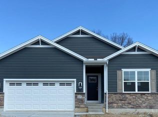 67 Marigold Ln, Amelia, OH 45102