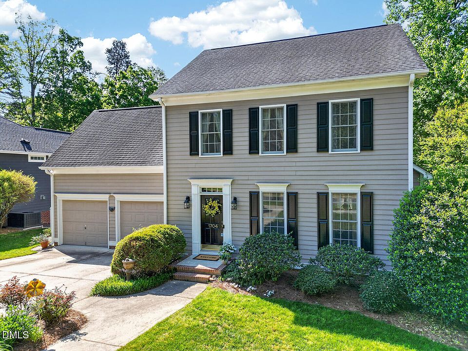 1st image of 1704 Farmington Grove Dr