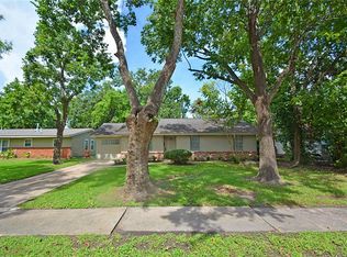 2826 Knotty Oaks Trl, Houston, TX 77045