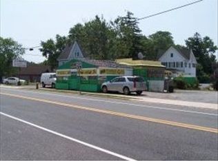 198 W Main St, Tuckerton, NJ 08087