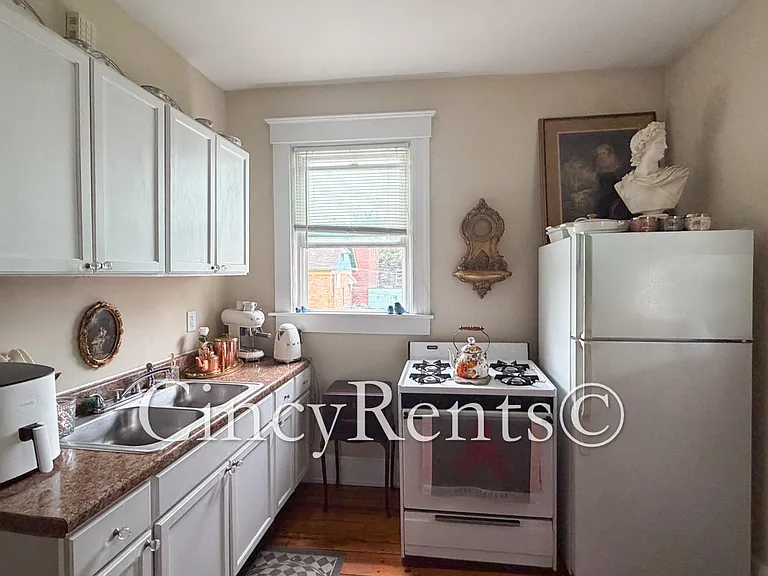 4027 Edwards Rd #2 — Photo 12