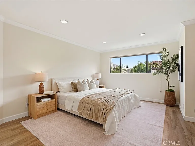 1433 S Beverly Dr — Photo 30