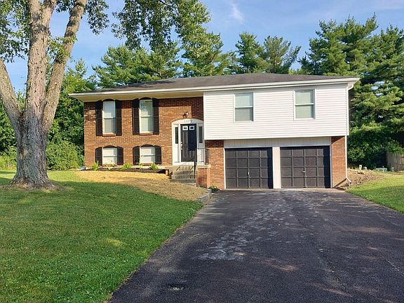 3rd image of 13372 Falmouth Ave