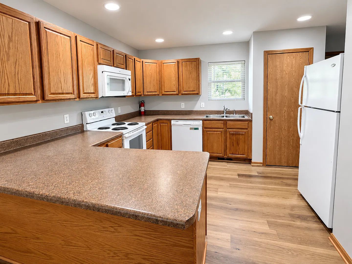 Hawkeye Townhomes — Photo 2
