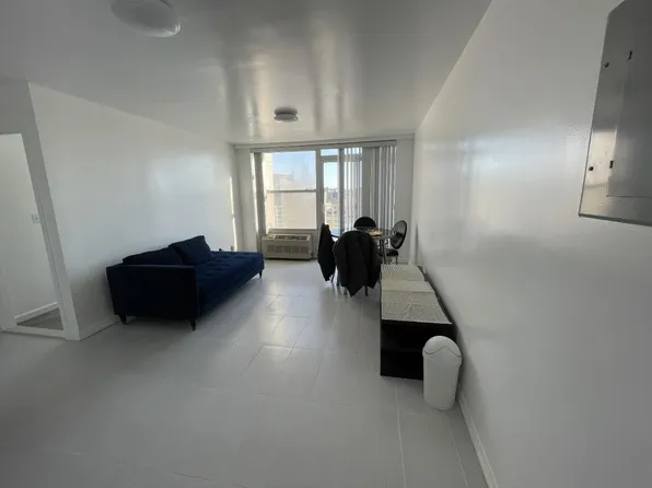 85-15 Queens Boulevard image 1 of 9