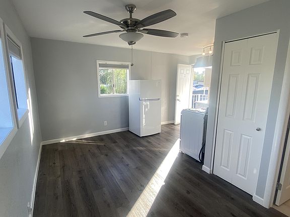 3rd image of 1817 E Harvard St #3