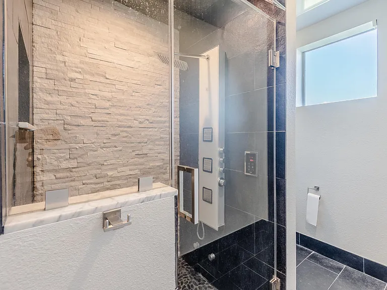 6927 Sumner St — Photo 37
