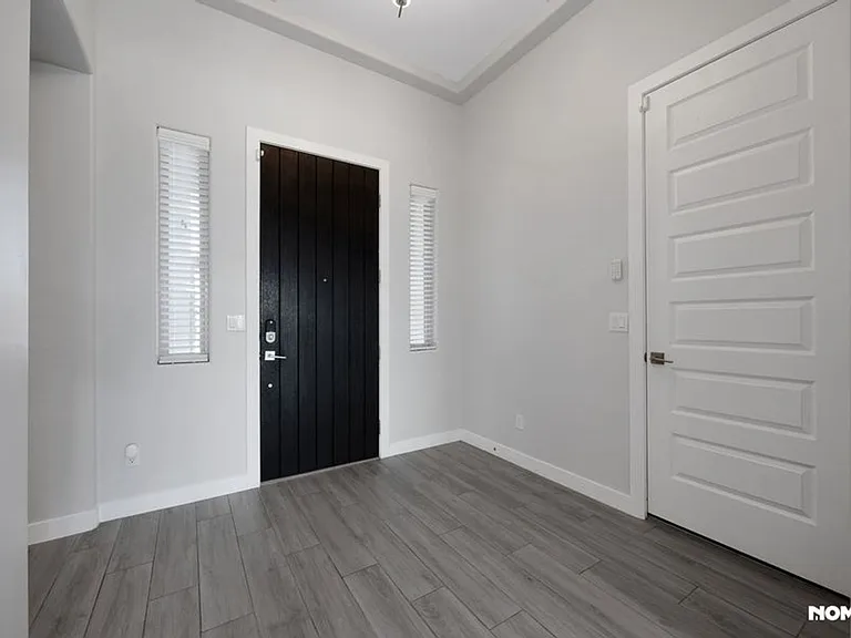 3802 Nightingale Ave — Photo 12