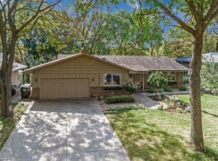 10346 Morris Rd, Bloomington, MN 55437