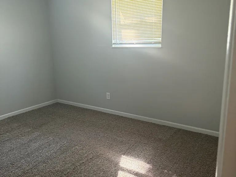 Village at Wilma Court — Photo 15