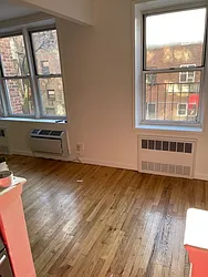 Rented by K & O Realty Associates Inc.