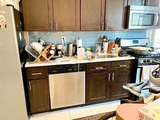 Rented by Garfield Realty  | media 16