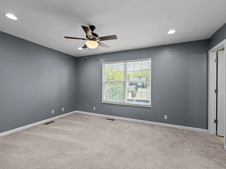 2700 Perry St — Photo 34