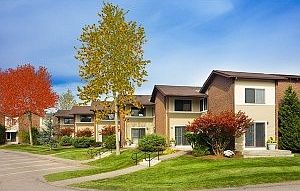 2nd image of 906 Norwest Dr