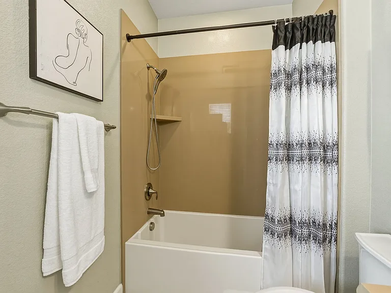 815 Blue Opal Dr — Photo 17