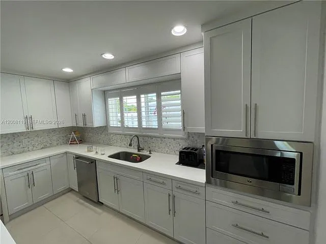 4161 SW 102nd Ave — Photo 16